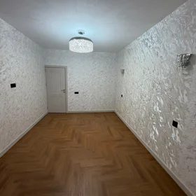 In Baku 110.0 m² apartment is for sale - Image 2