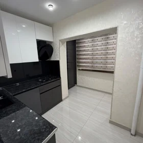In Baku 110.0 m² apartment is for sale - Image 4