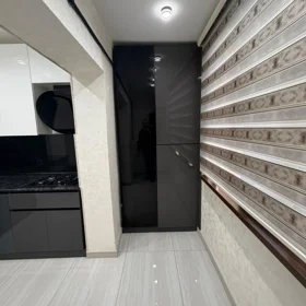 In Baku 110.0 m² apartment is for sale - Image 6