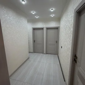 In Baku 110.0 m² apartment is for sale - Image 8