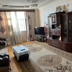 In Baku 95.0 m² apartment is for sale - Image 5