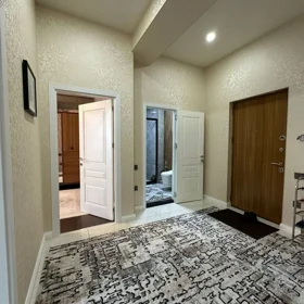 In Baku 98.0 m² apartment is for sale - Image 8