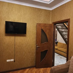 In Baku 210.0 m² apartment is for rent - Image 2