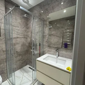 In Baku 70.0 m² apartment is for rent - Image 8