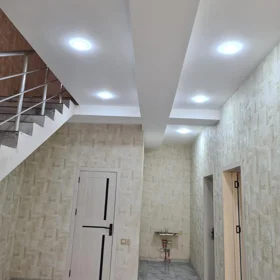 In nan 140.0 m² house with 4.0 rooms is for sale - Image 2
