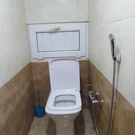 In Baku 70.0 m² apartment is for rent - Image 2