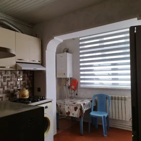 In Baku 70.0 m² apartment is for rent - Image 9