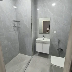 In Baku 70.0 m² apartment is for rent - Image 7