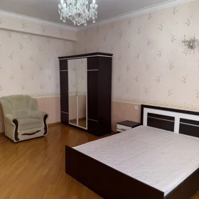 In Baku 170.0 m² apartment is for rent - Image 10