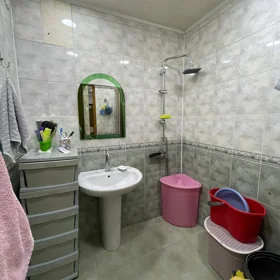 In Baku 88.0 m² apartment is for sale - Image 7