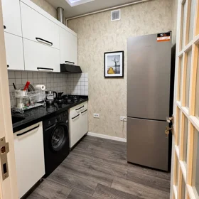 In Baku 68.0 m² apartment is for rent - Image 7