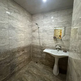 In Baku 68.0 m² apartment is for sale - Image 2