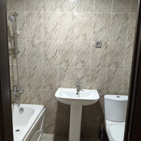 In Ganja 57.0 m² apartment is for rent - Image 7