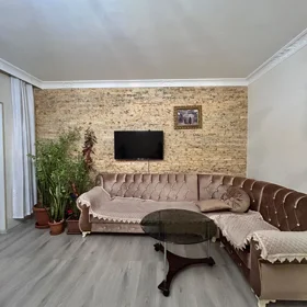 In Baku 98.0 m² apartment is for sale - Image 10