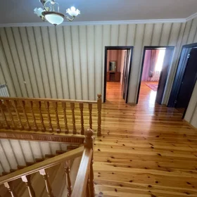 In nan 210.0 m² house with 4.0 rooms is for sale - Image 9