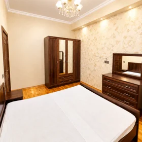 In Baku 60.0 m² apartment is for rent - Image 4