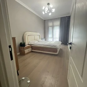 In Baku 70.0 m² apartment is for rent - Image 3