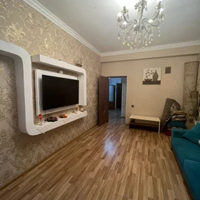 In Baku 70.0 m² apartment is for rent - Image 2