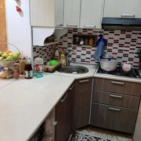 In Baku 70.0 m² apartment is for rent - Image 8