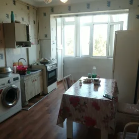 In Baku 70.0 m² apartment is for sale - Image 3