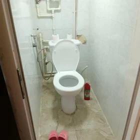 In Baku 70.0 m² apartment is for sale - Image 6