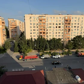 In Baku 110.0 m² apartment is for sale - Image 3