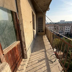 In Baku 110.0 m² apartment is for sale - Image 10
