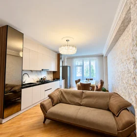 In Baku 96.0 m² apartment is for sale - Image 3