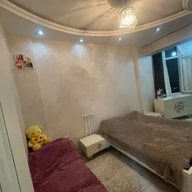 In Baku 80.0 m² apartment is for sale - Image 5