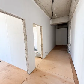 In Baku 98.0 m² apartment is for sale - Image 6