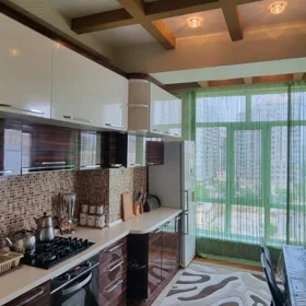 In Baku 90.0 m² apartment is for rent - Image 3