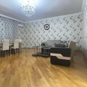 In Baku 150.0 m² apartment is for rent - Image 3
