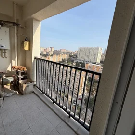 In Baku 76.0 m² apartment is for sale - Image 9