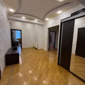In Baku 126.0 m² apartment is for rent - Image 7