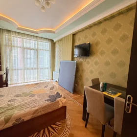 In Baku 126.0 m² apartment is for rent - Image 10
