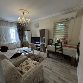 In Baku 70.0 m² apartment is for sale - Image 3