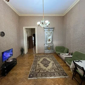 In Baku 60.0 m² apartment is for sale - Image 2