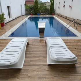 In nan 300.0 m² house with 5.0 rooms is for sale - Image 7