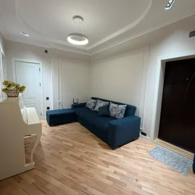 In Baku 105.0 m² apartment is for sale - Image 3