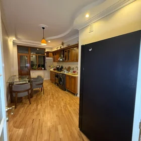 In Baku 105.0 m² apartment is for sale - Image 6