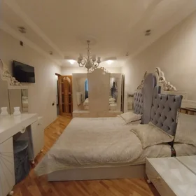 In Binəqədi rayonu 98.0 m² apartment is for rent - Image 2