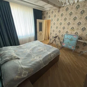 In Baku 75.0 m² apartment is for rent - Image 5