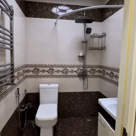 In Baku 70.0 m² apartment is for rent - Image 8