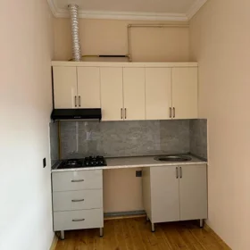 In Baku 35.0 m² house with 2.0 rooms is for rent - Image 5