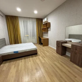 In Baku 150.0 m² apartment is for rent - Image 5