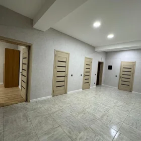 In Baku 150.0 m² apartment is for rent - Image 8