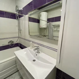 In Baku 80.0 m² apartment is for rent - Image 9