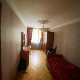 In Baku 70.0 m² apartment is for sale - Image 4