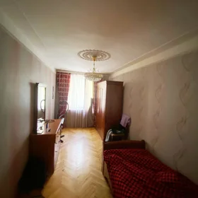 In Baku 70.0 m² apartment is for sale - Image 6