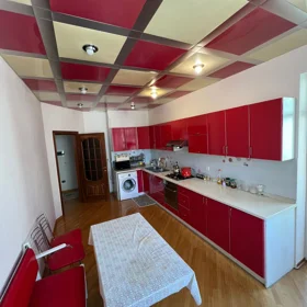 In Baku 167.0 m² apartment is for sale - Image 5